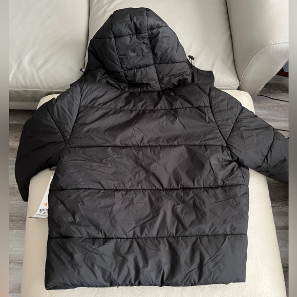 NWT - Billabong Women’s Transport Puffer Jacket - Size L - Picture 10 of 13